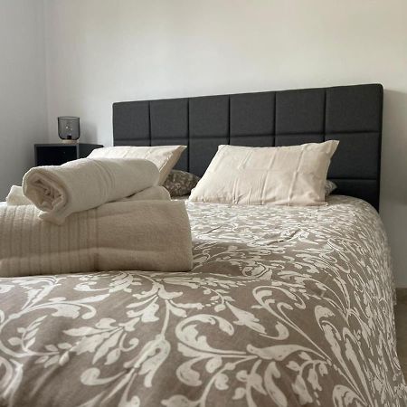 Stelarium-Suite Con Bano Privado En Casa Compartida-Uebica2 Mairena del Aljarafe Exteriör bild