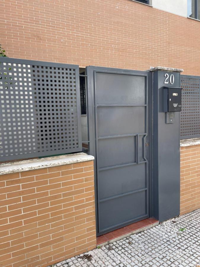 Stelarium-Suite Con Bano Privado En Casa Compartida-Uebica2 Mairena del Aljarafe Exteriör bild