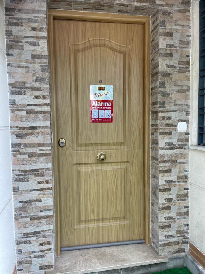 Stelarium-Suite Con Bano Privado En Casa Compartida-Uebica2 Mairena del Aljarafe Exteriör bild