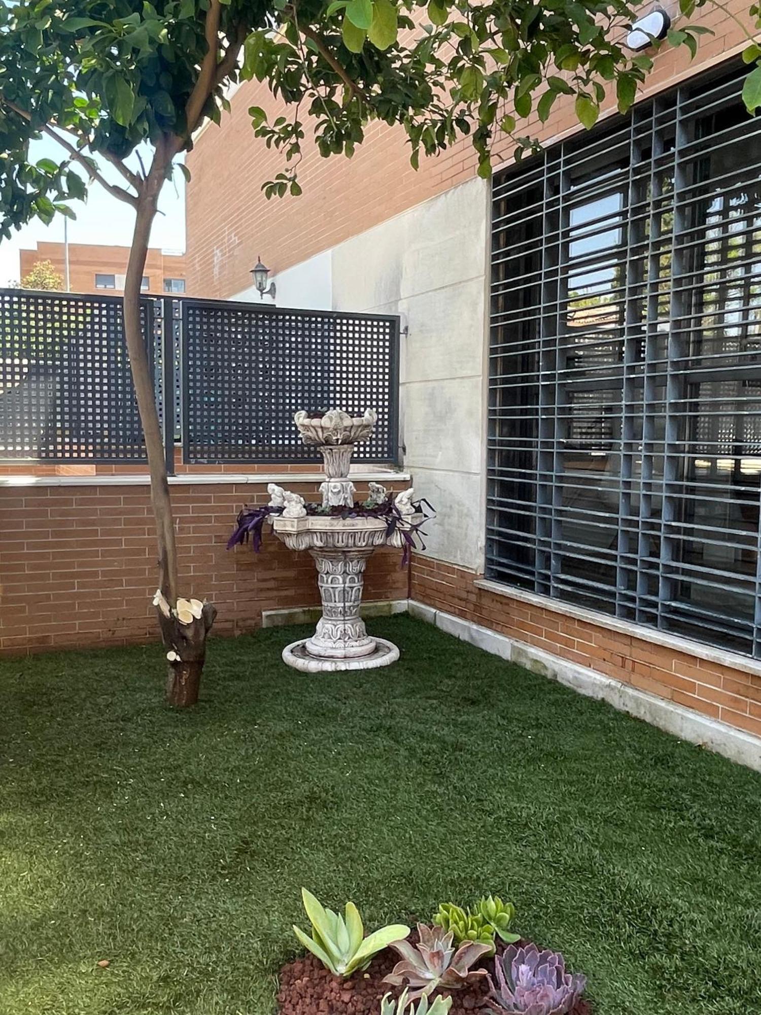 Stelarium-Suite Con Bano Privado En Casa Compartida-Uebica2 Mairena del Aljarafe Exteriör bild