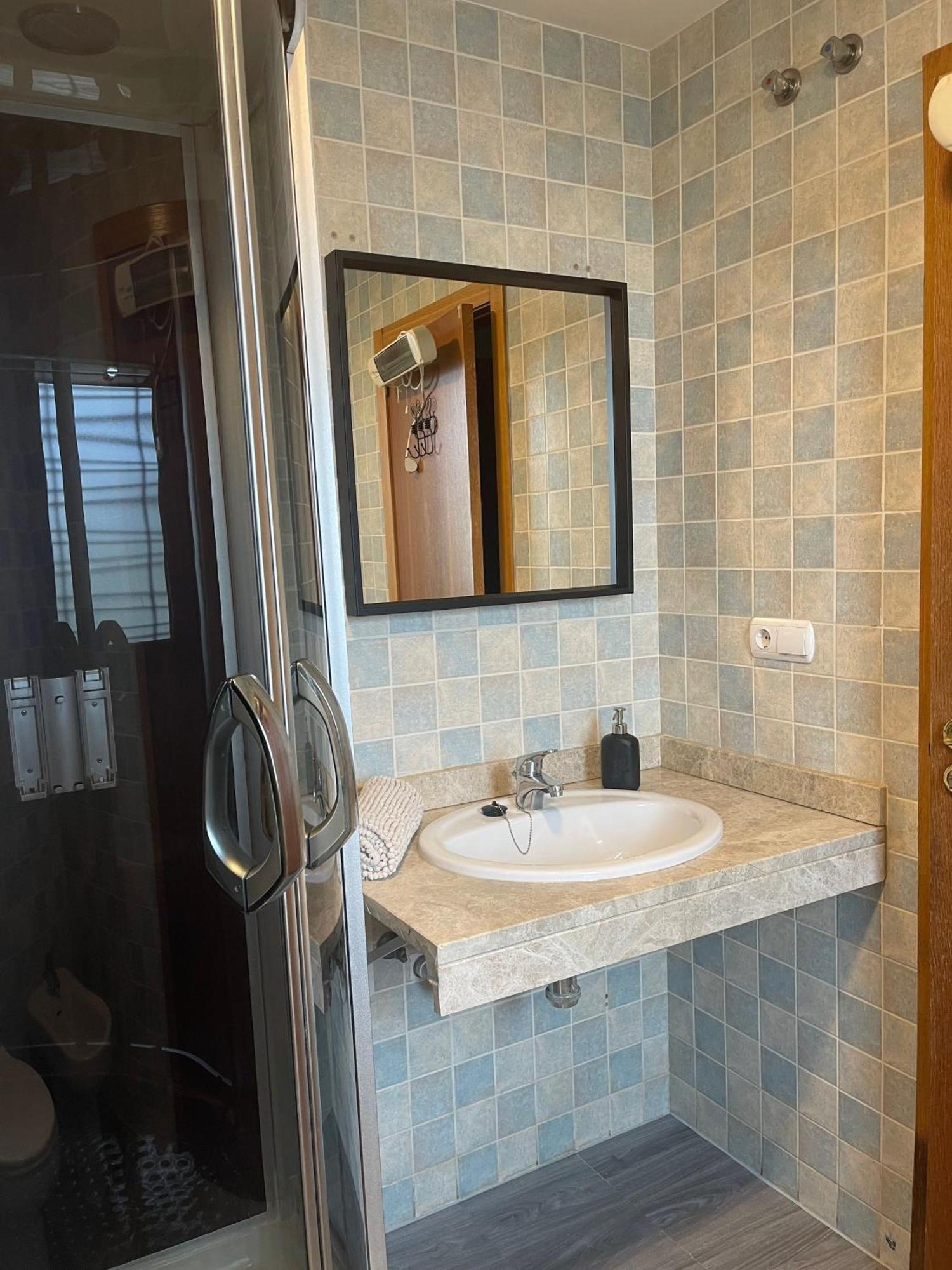 Stelarium-Suite Con Bano Privado En Casa Compartida-Uebica2 Mairena del Aljarafe Exteriör bild